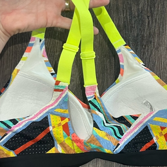 VSX SPORT 34B activewear bra - Picture 3 of 5